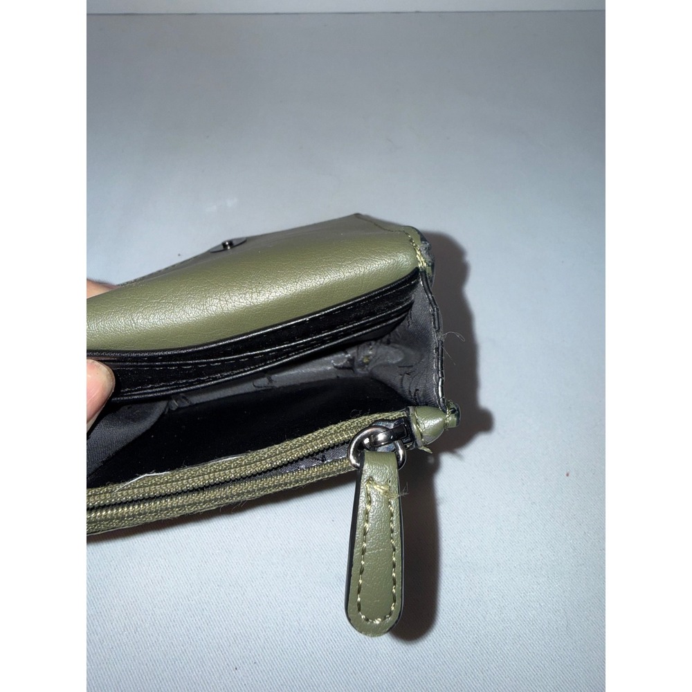 Simply Vera Vera Wang Olive Green Small Bifold Wallet Envelope Card Case Logo - Picture 4 of 7